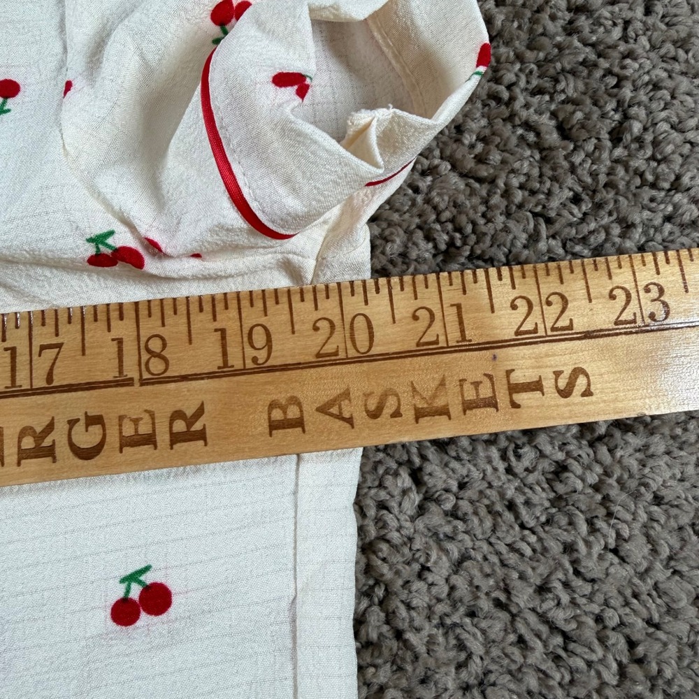 Cherry Pajama Set Short Sleeve Shorts Medium sleepwear retro red
PJs cottagecore - Picture 7 of 15